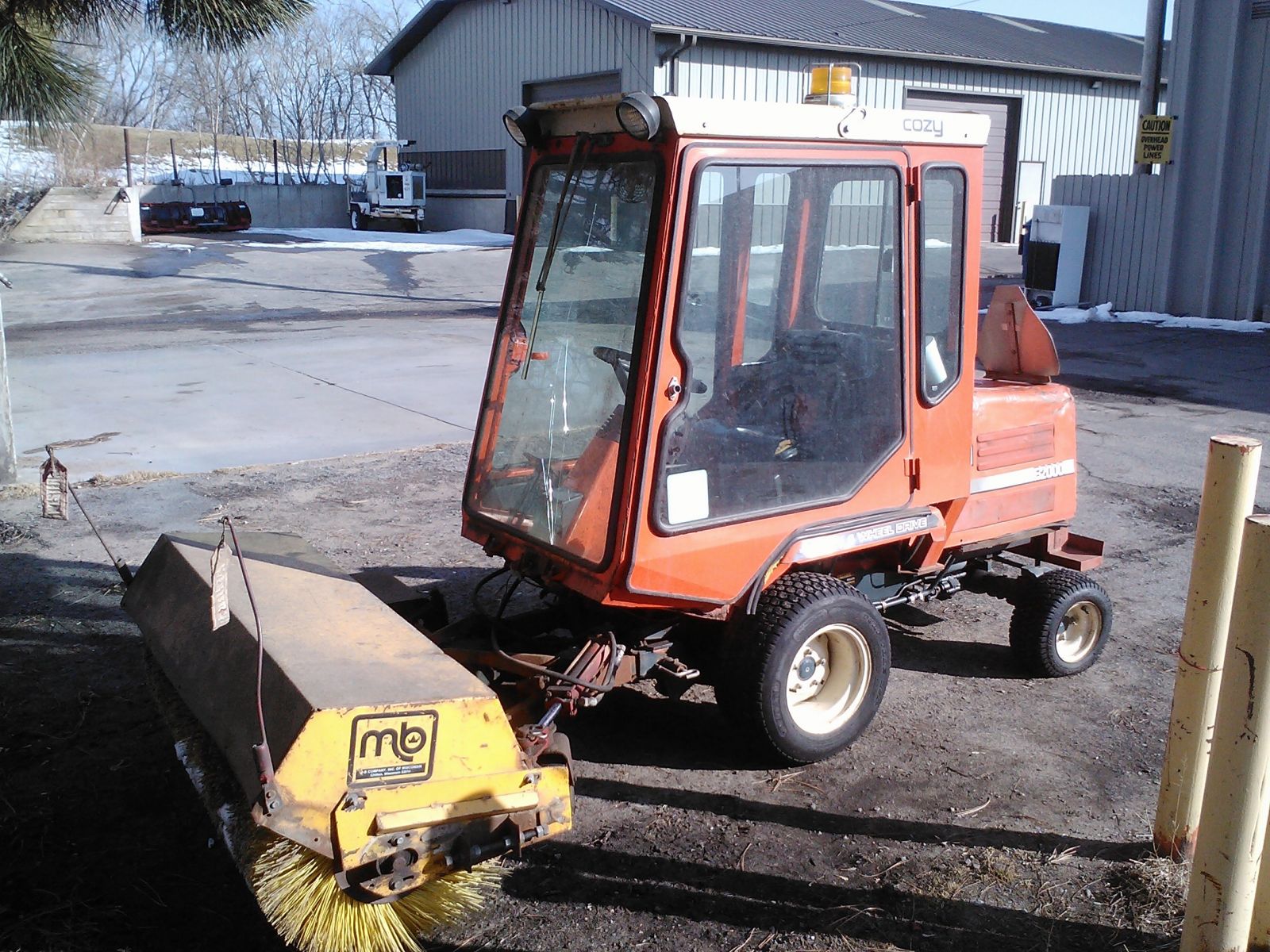 KUBOTA F2000, tłoki i pierścienie silnika